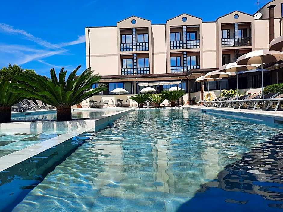 River Park Hotel