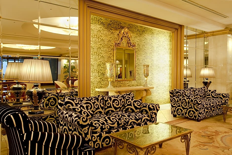 Takakura Hotel Fukuoka