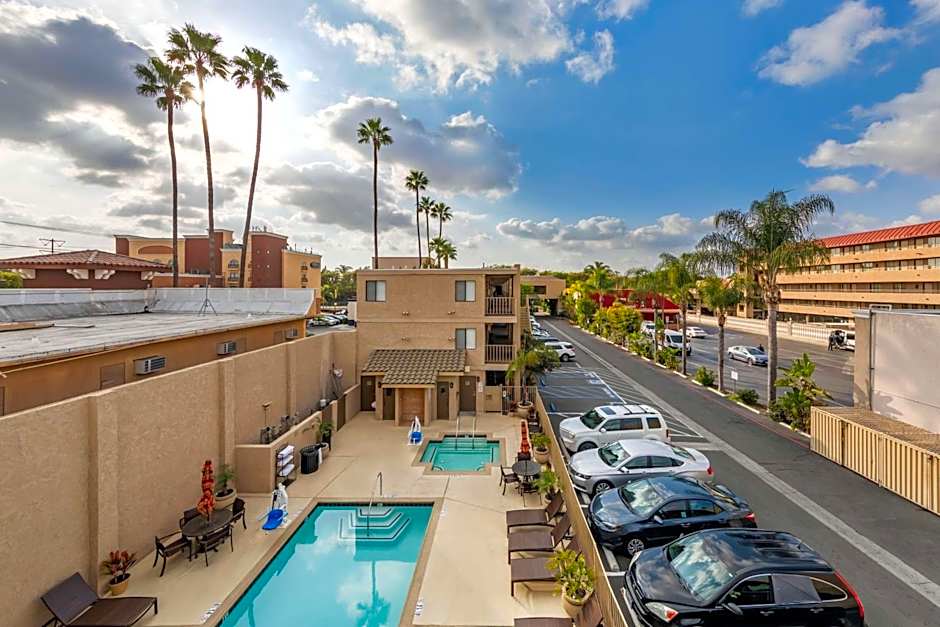 Best Western Plus Anaheim Inn