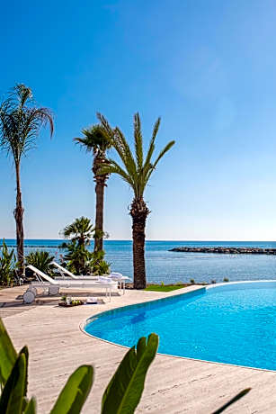 Lebay Beach Hotel