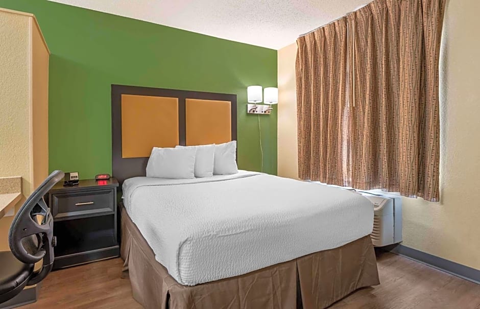 Extended Stay America Select Suites - Chicago - Downers Grove