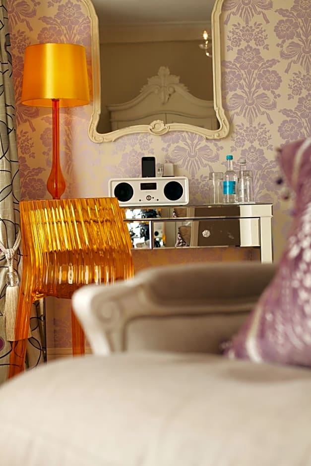 Angel Hotel