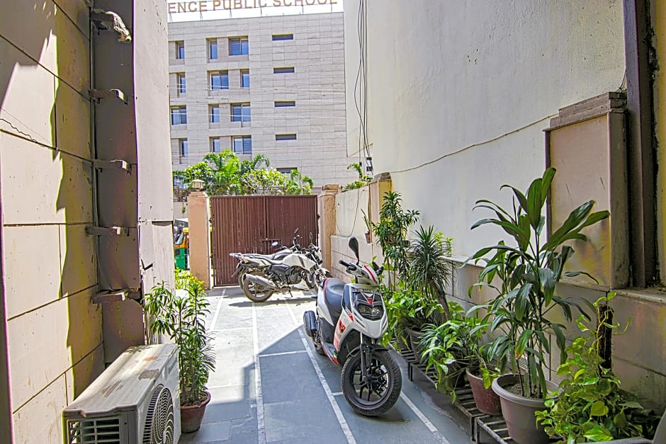 FabHotel JDM Residency