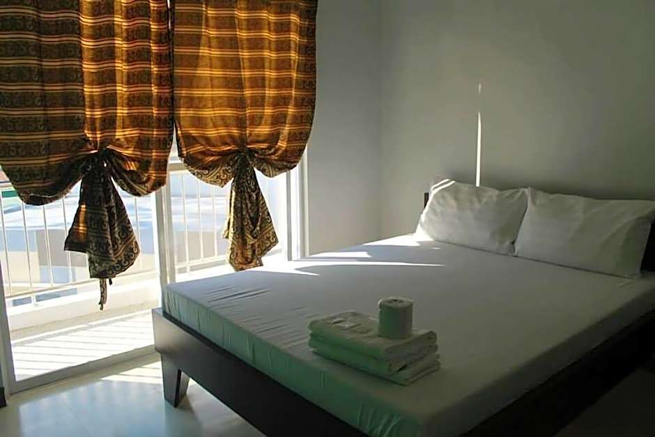 Dianne Gardens Hotel