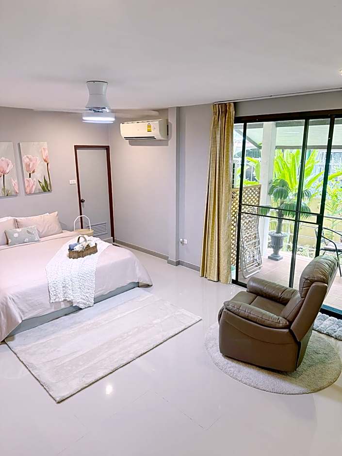Sun and Moon House
