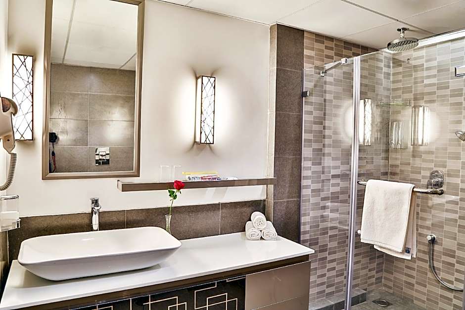 T24 Residency Mumbai International Airport Hotel