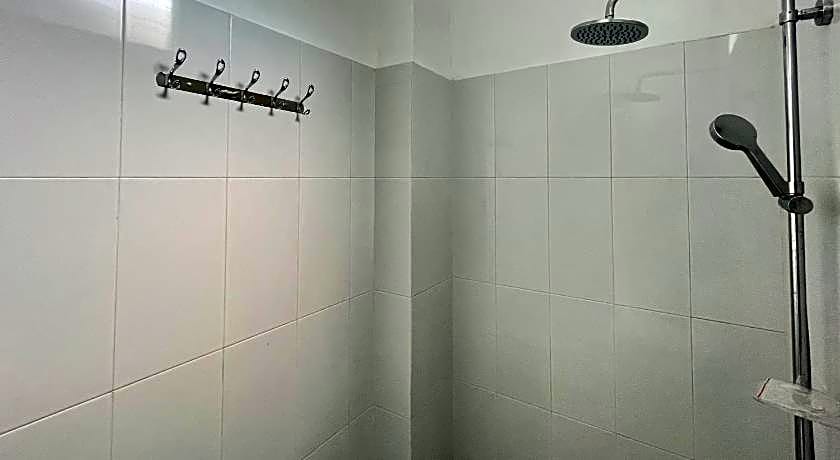 RedDoorz @ Griya Martha Sumber Solo