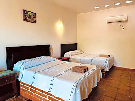 Standard Twin Room with Garden View