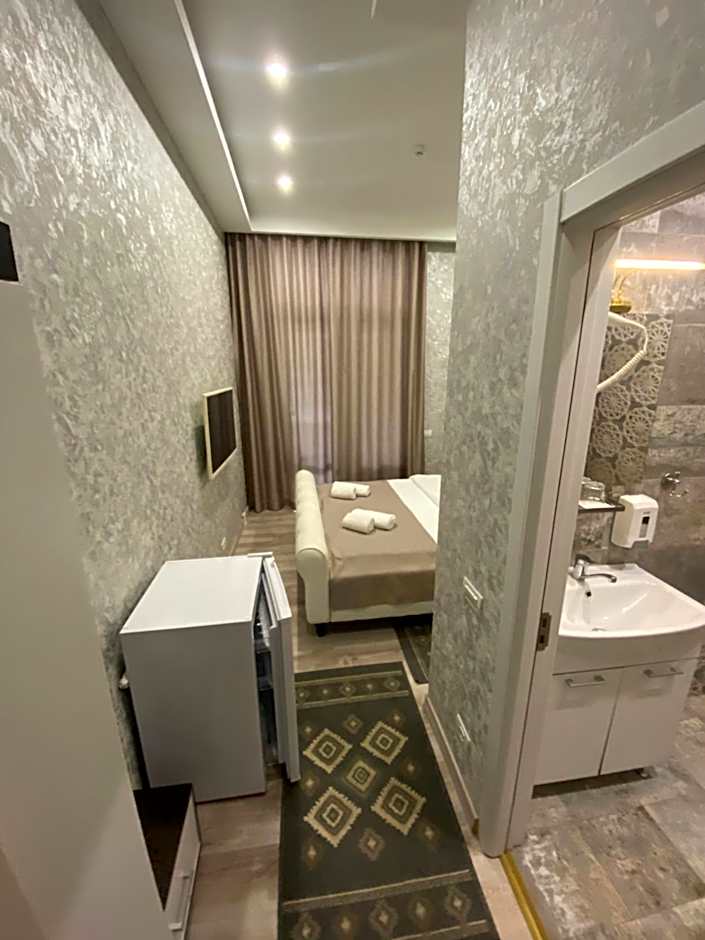 Arizet Boutique Mamaia