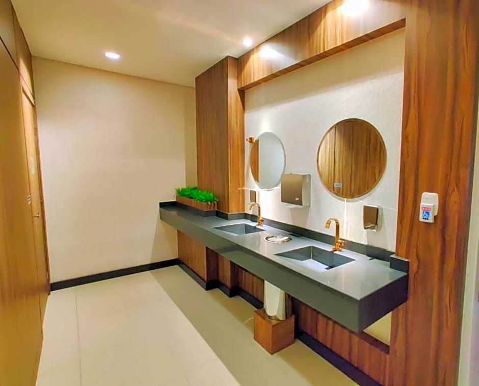 Mogano Express Hotel