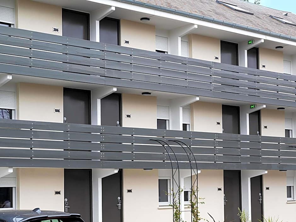 greet Hotel Chatellerault