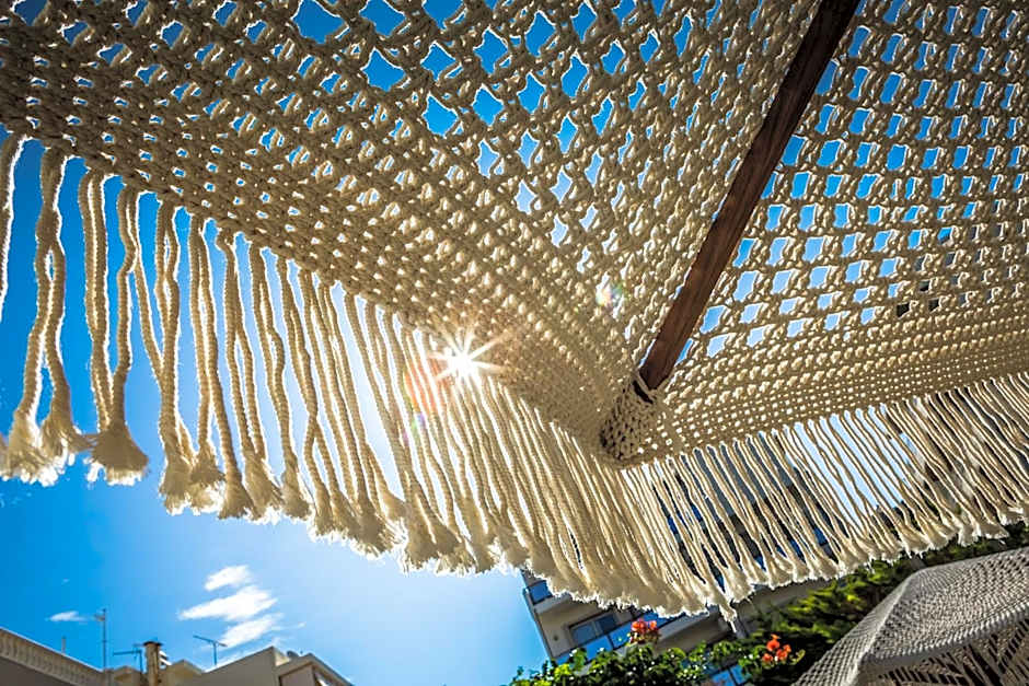 Theo Beach Hotel Apartments