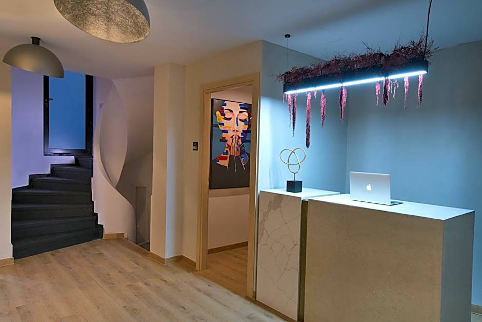 CITYLUXE Suites & Rooms