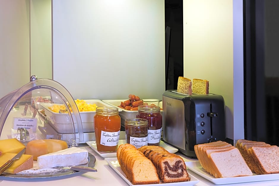 Contact Hotel Alize Montmartre