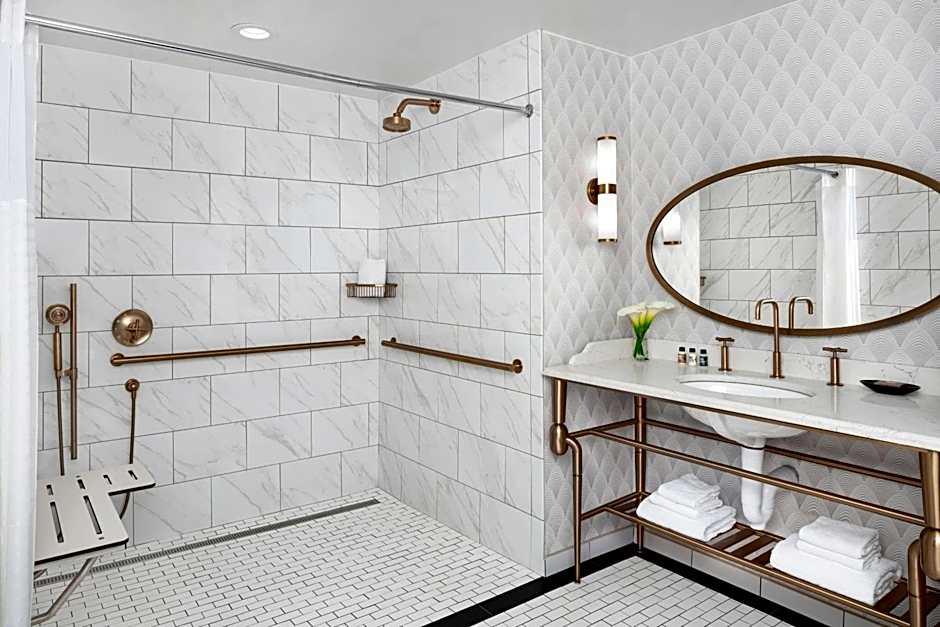 Hotel LeVeque, Autograph Collection by Marriott