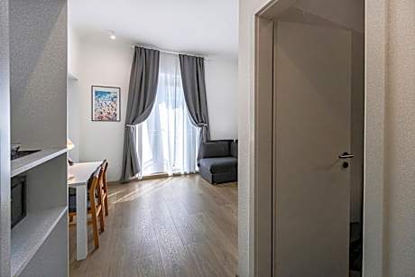Suite with Lake View