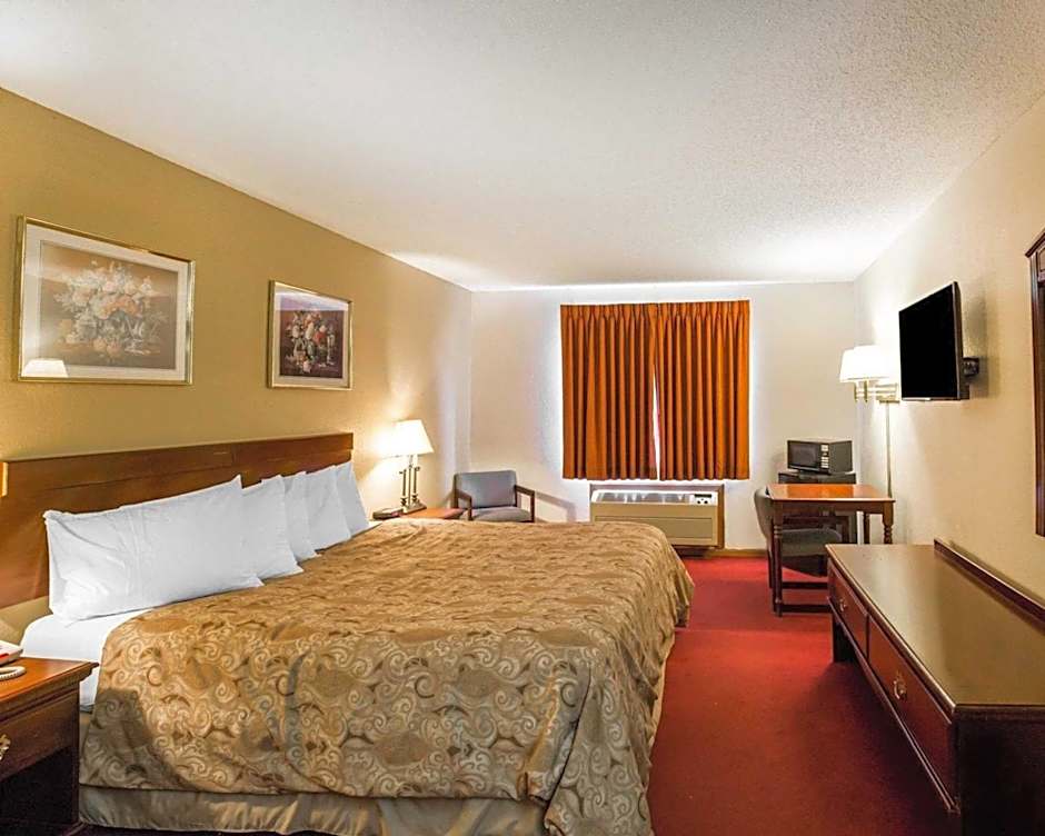 Rodeway Inn Cedar Rapids Westdale