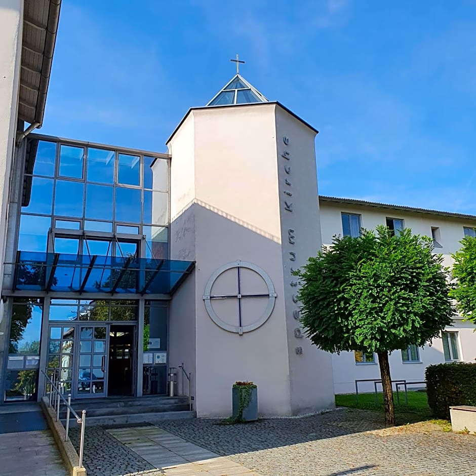 Spectrum Kirche Exerzitien-und Bildungshaus auf Mariahilf