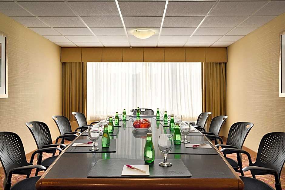 Crowne Plaza Englewood By IHG