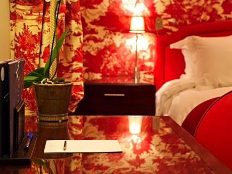 Junior Suite, 1 double bed, view over Place Bellecour
