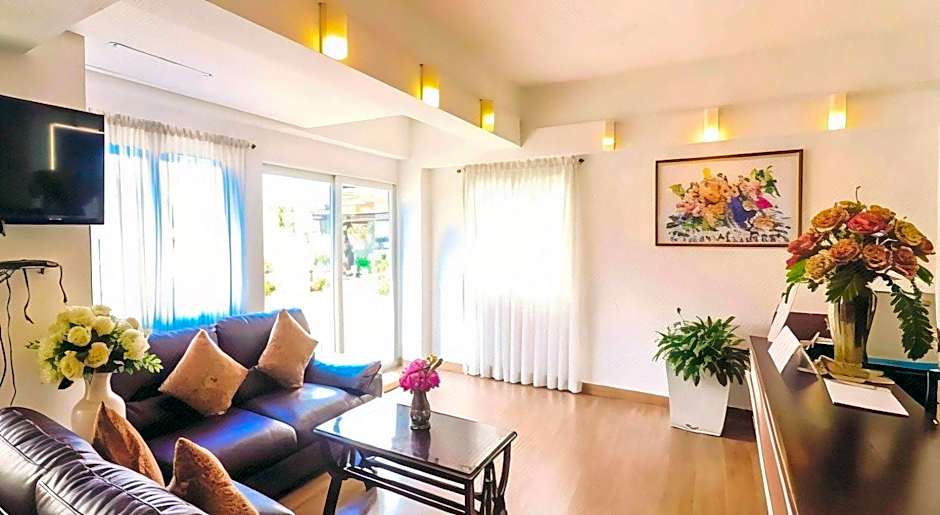 Hotel De Ratt Phuket