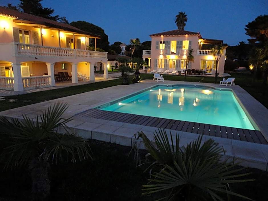 Villa Playa del Sol - B1