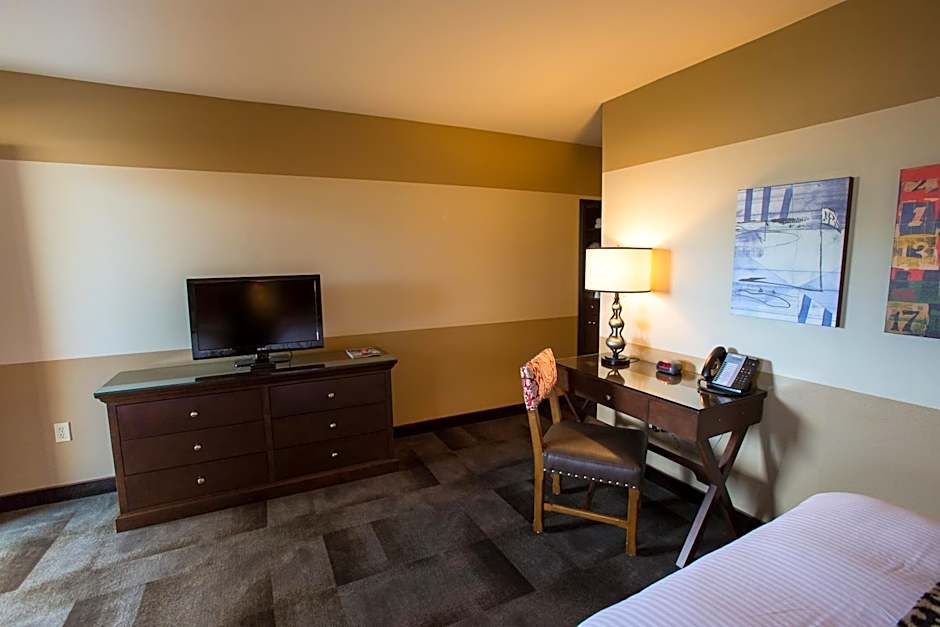 Carlton Oaks Lodge, an Ascend Collection Hotel