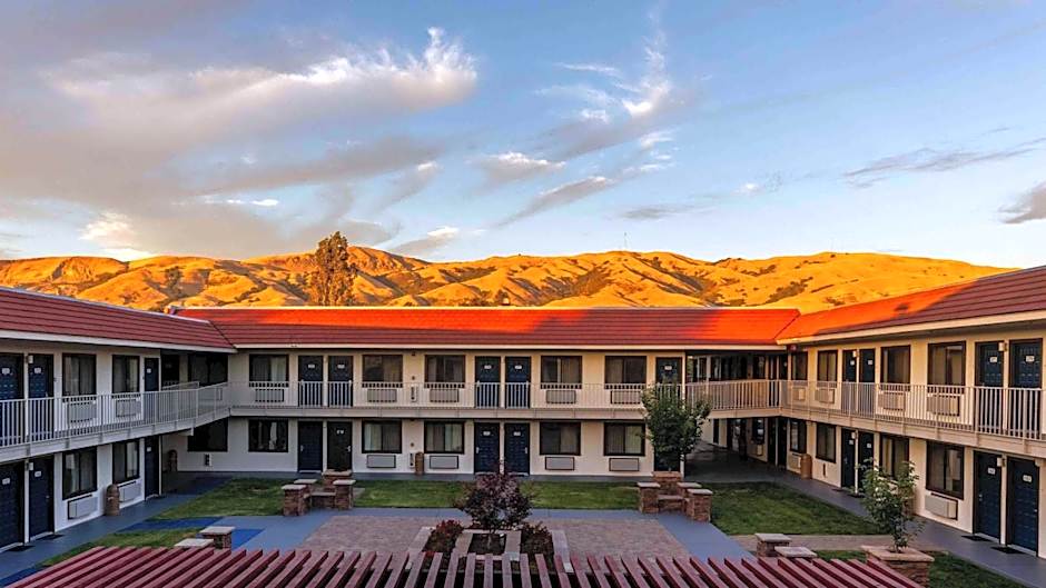 Motel 6-Fremont, CA - South