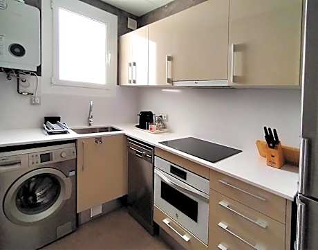Three-Bedroom Apartment with Balcony