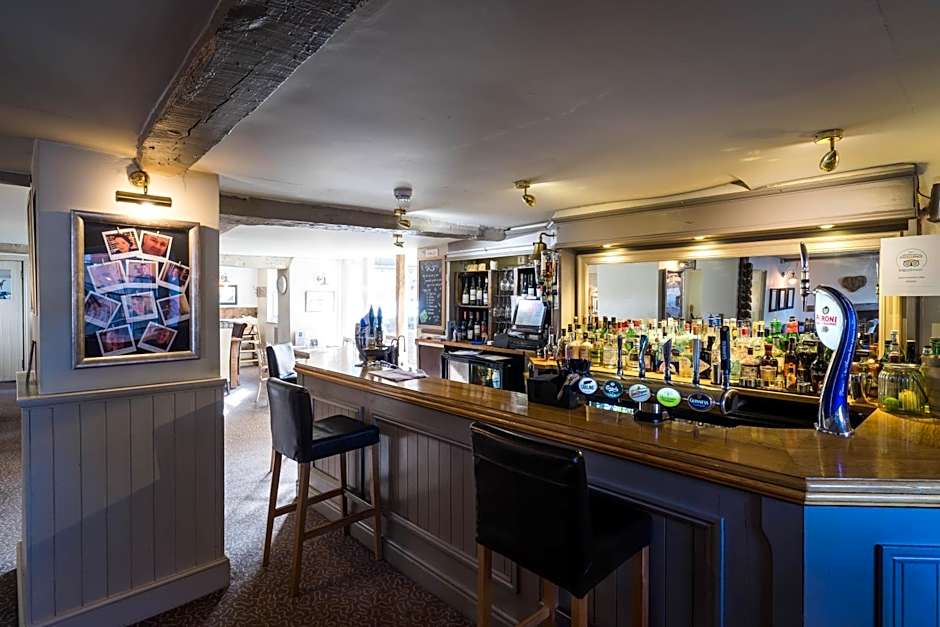 Greyhound Inn Wilton