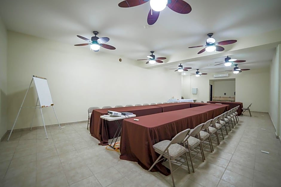 Angelo's Hotel