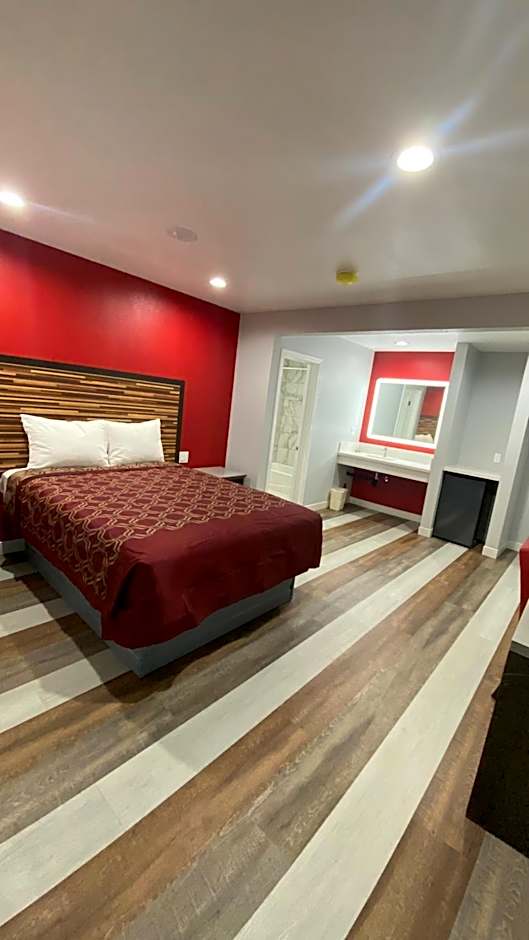Plaza Inn Motel