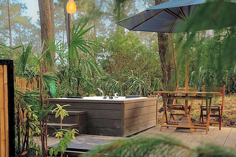 Bobocabin Cikole, Bandung