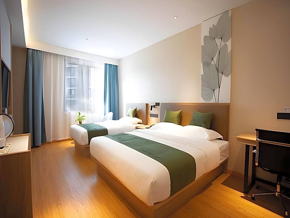 GreenTree Inn Express Shanghai Pudong Lingang New City Yunhan Road