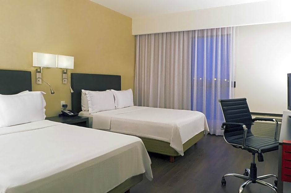 Fiesta Inn Leon