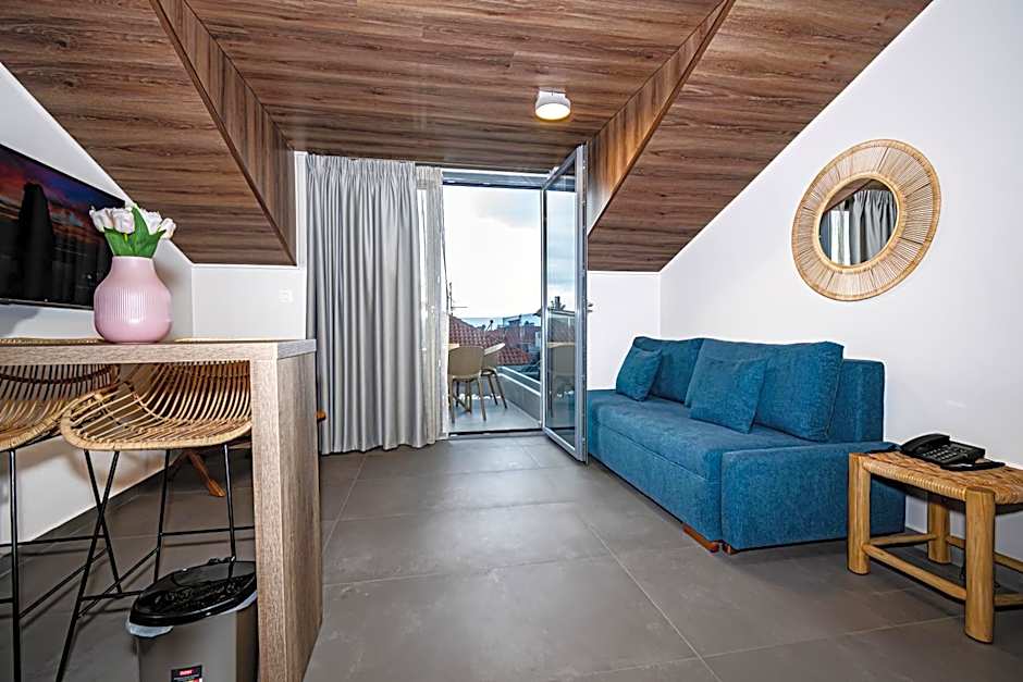 Evitel Luxury Living