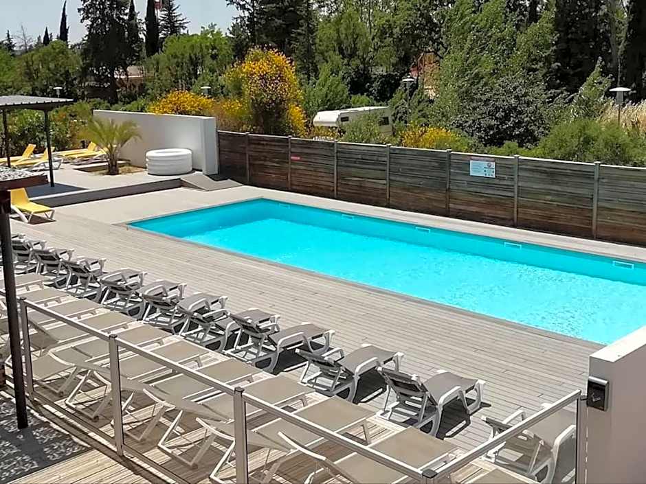 Sweet Home studio Aix en Pce, clim,terrasse,piscine,pkg,resto