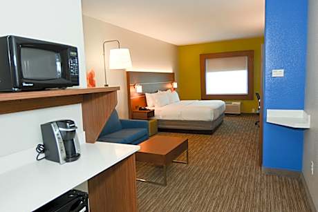 1 King Bed Suite Sofa Bed