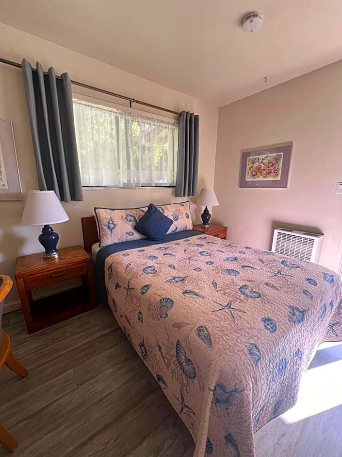 Ocean Cove Lodge