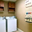Holiday Inn Express & Suites Alpharetta By IHG