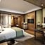 HUALUXE Ningbo Harbor City By IHG