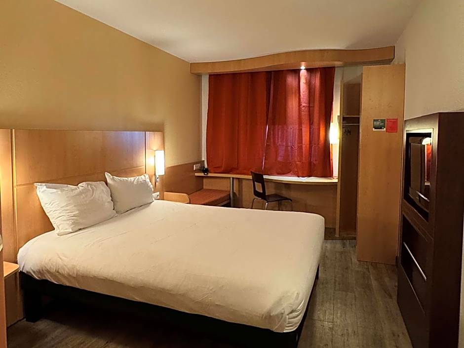 ibis Istres Trigance