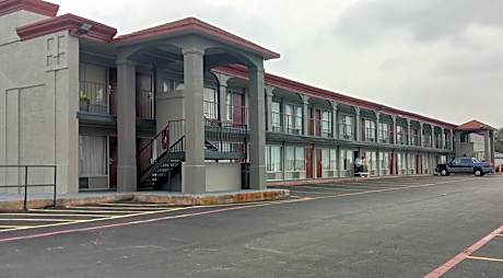 Red Roof Inn Fort Worth West