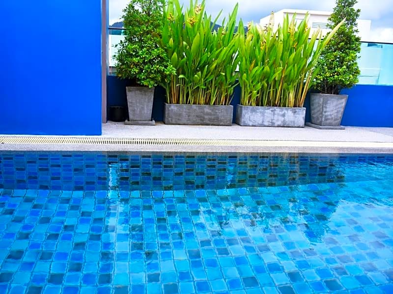 Ocean and Ole Patong