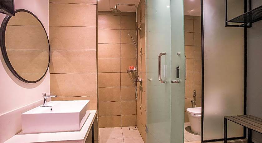 OYO 89576 Mokka Hotel