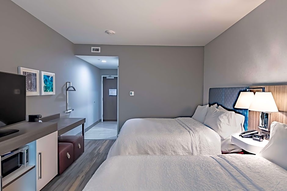 Hampton Inn By Hilton and Suites Dallas/Plano Central