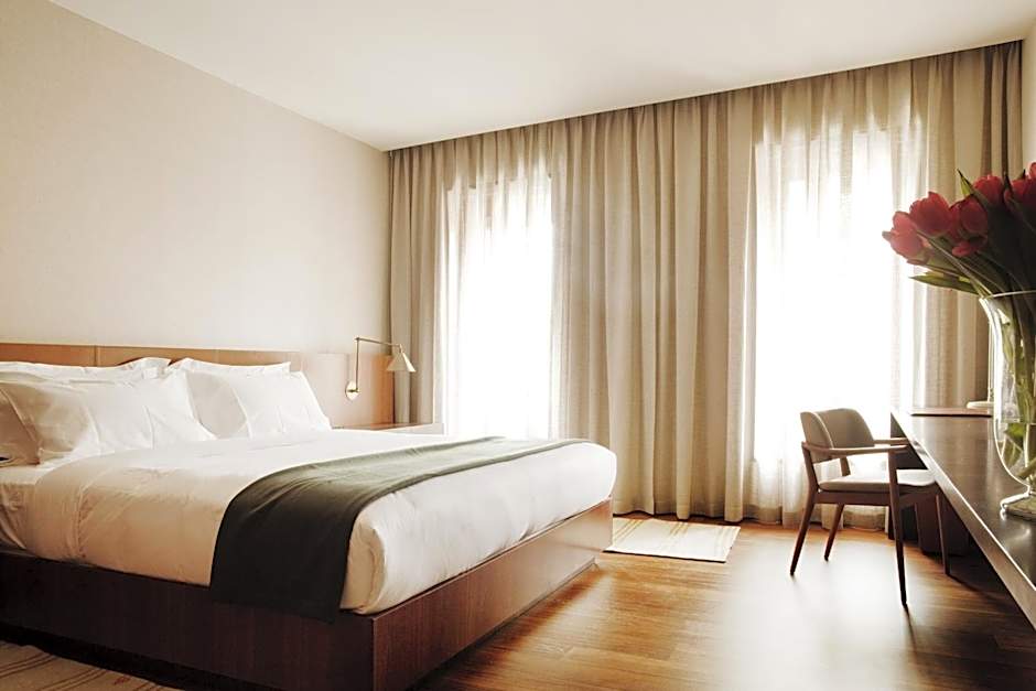 Square Nine Hotel Belgrade