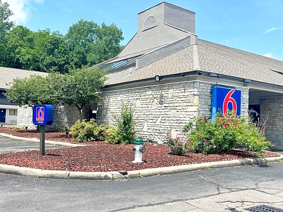 Studio 6 Suites Dayton OH Englewood