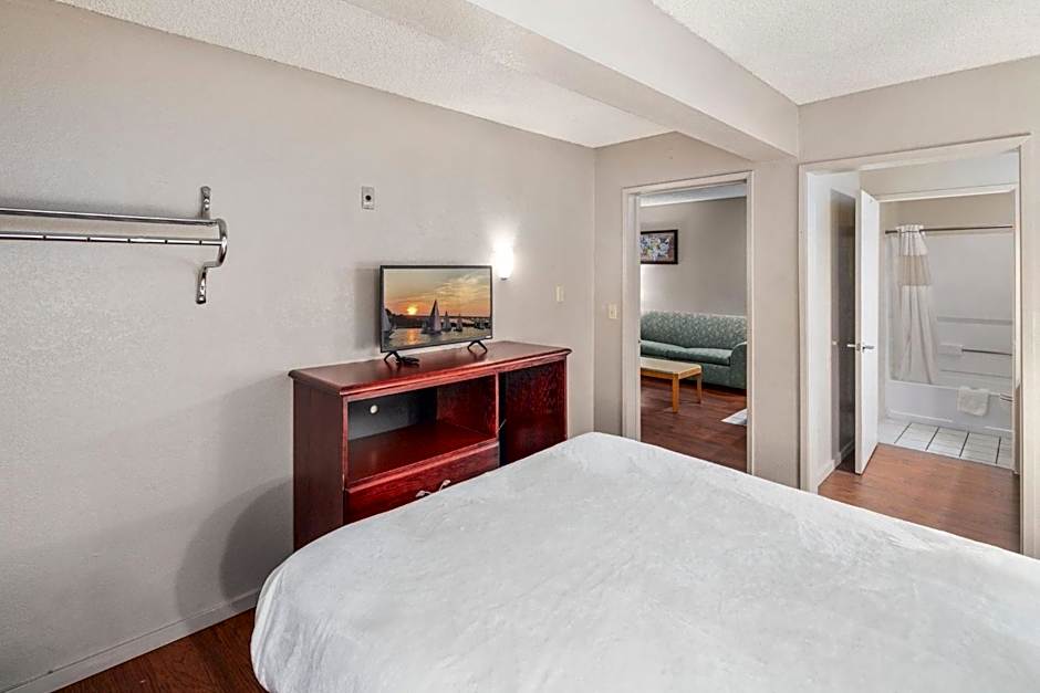 Inn at Lake Washington By OYO I-405