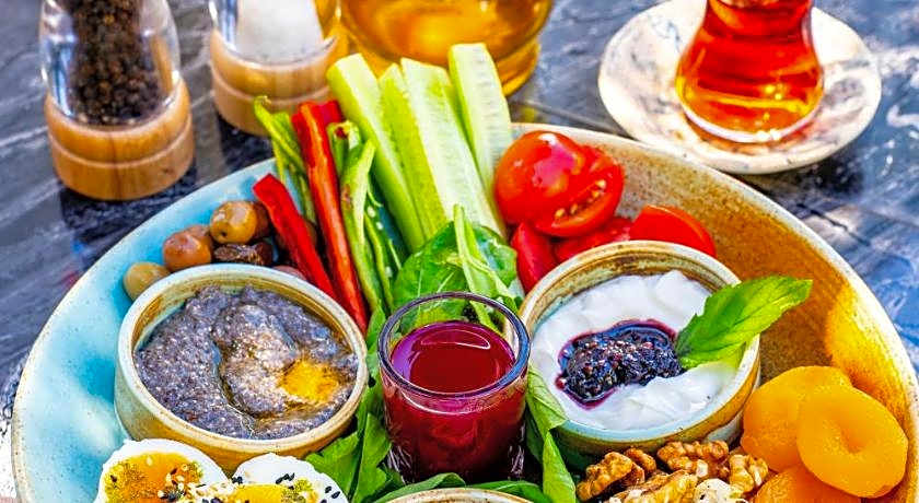 Banana Alaçatı Food & Stay - Adults Only
